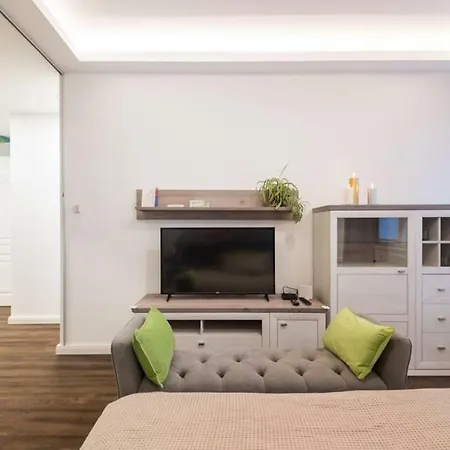 Newly Renovated In Old Town 公寓